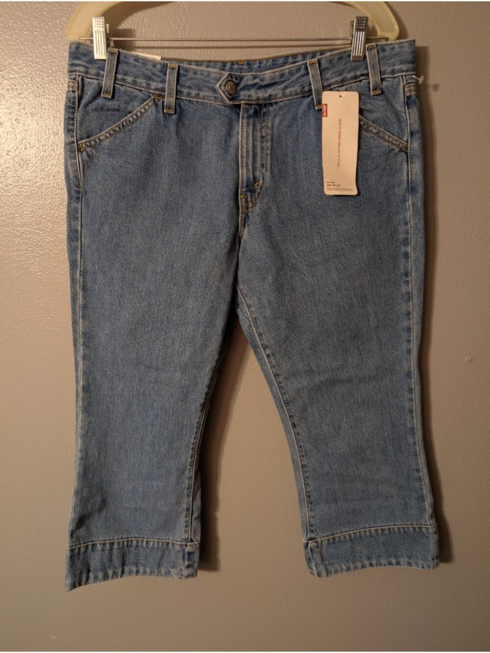 NWT Vintage 2002 Levi's Superlow Flap Pocket Denim Capri Crop Jeans Womens 13 JR